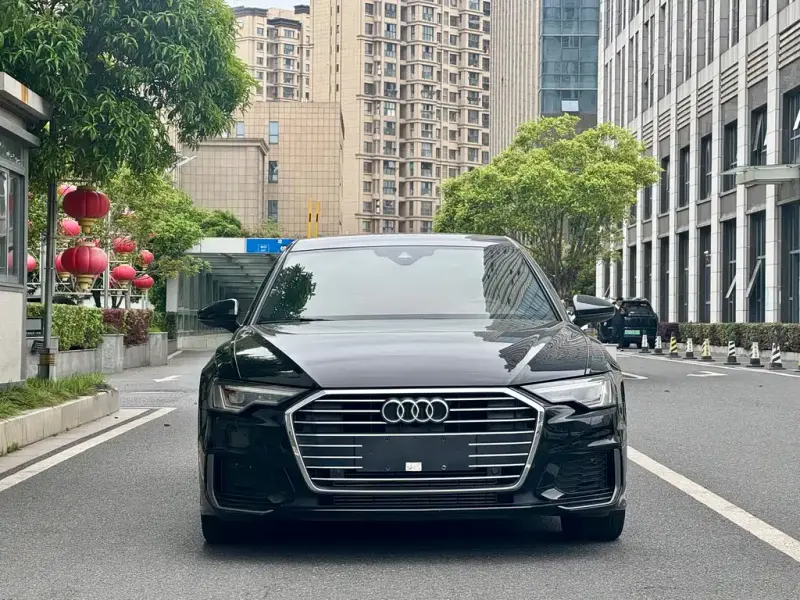 Audi A6L, 2021