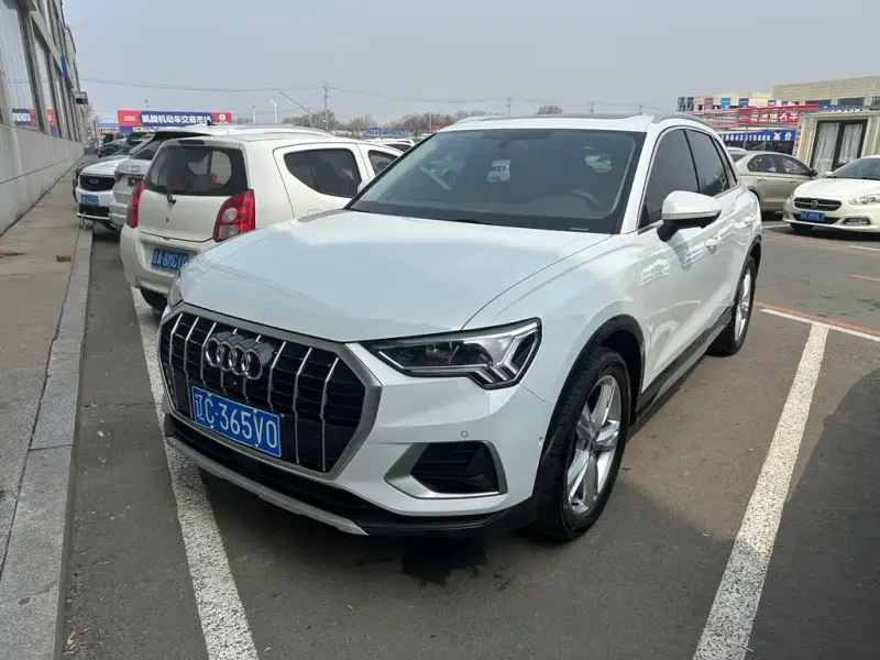 Audi Q3, 2022