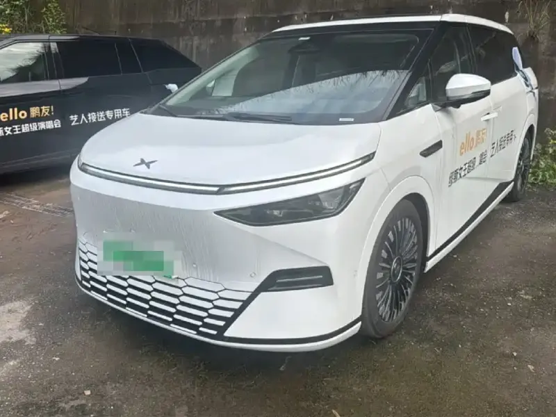 XPeng X9, 2025