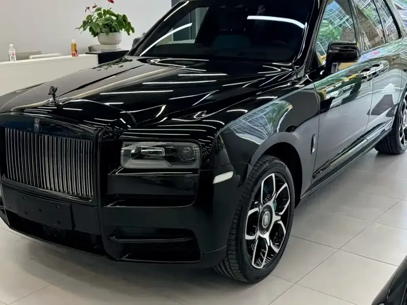 Rolls-Royce Cullinan, 2022