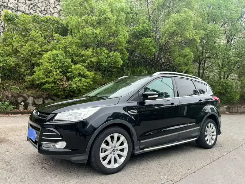 Ford Kuga, 2015