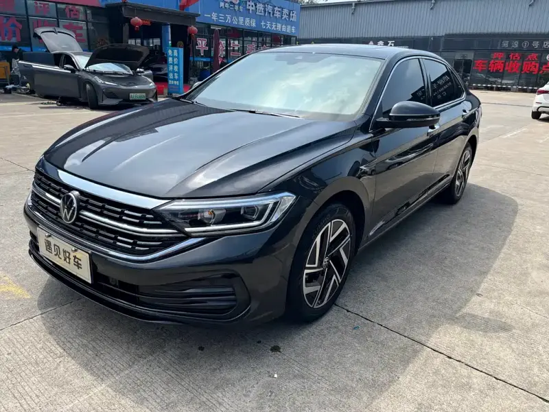 Volkswagen Sagitar, 2025