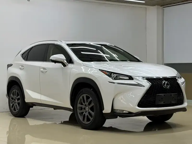 Lexus NX, 2015