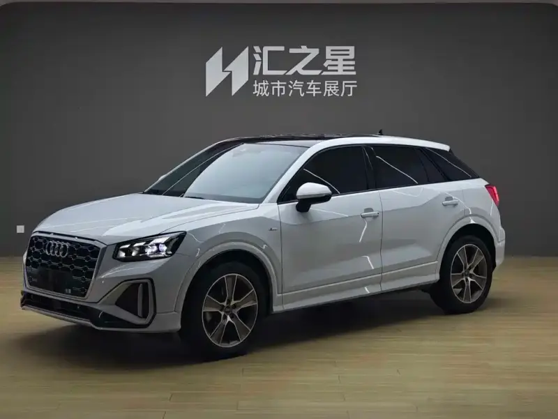 Audi Q2L, 2024