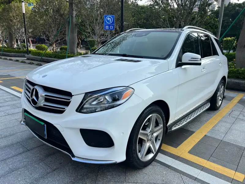 Mercedes-Benz GLE( ), 2016