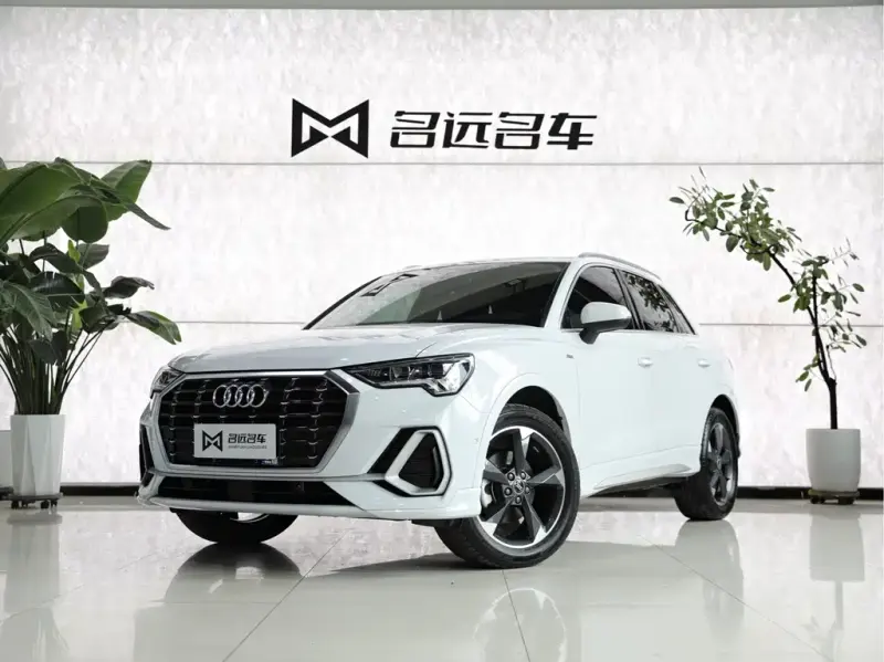 Audi Q3, 2022