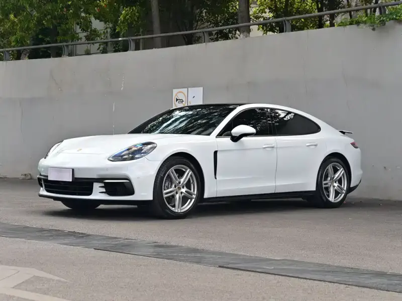Porsche Panamera, 2021
