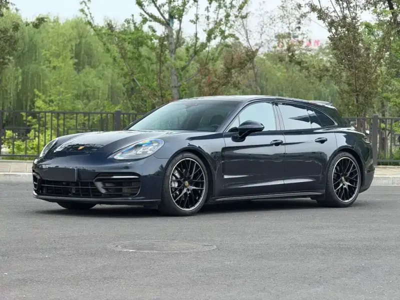 Porsche Panamera, 2022