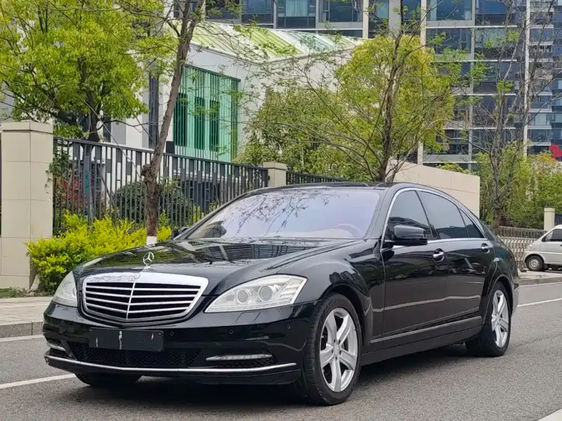 Mercedes-Benz S-Class, 2011