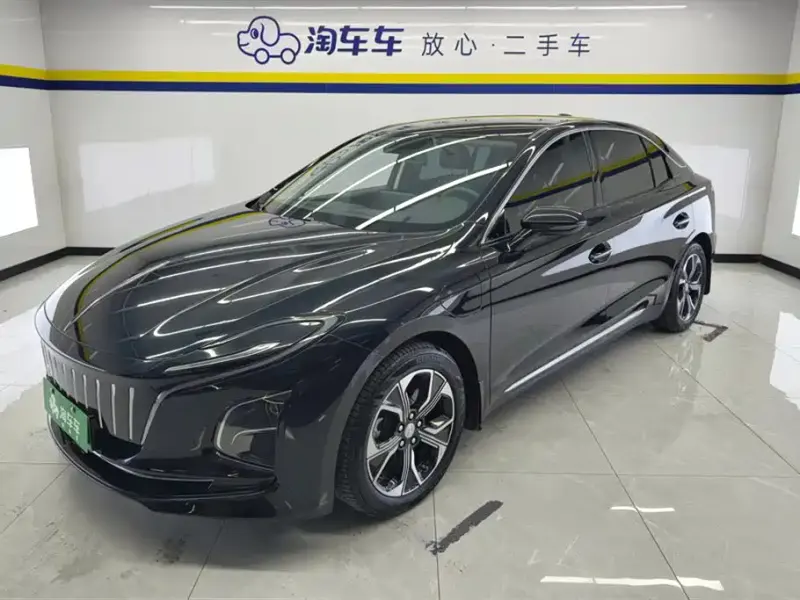 Hongqi E-QM5, 2024