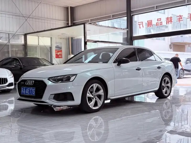 Audi A4L, 2020