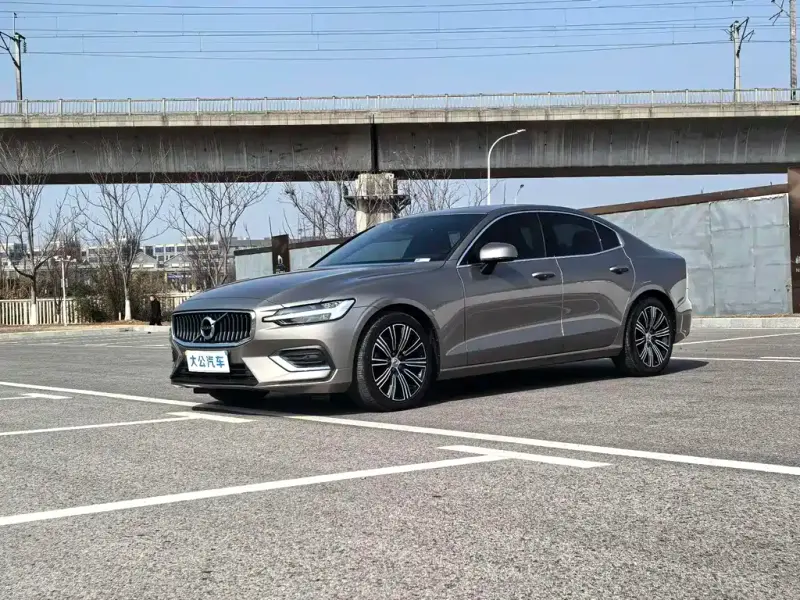Volvo S60, 2021
