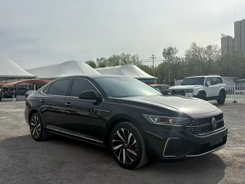 Volkswagen Passat, 2023