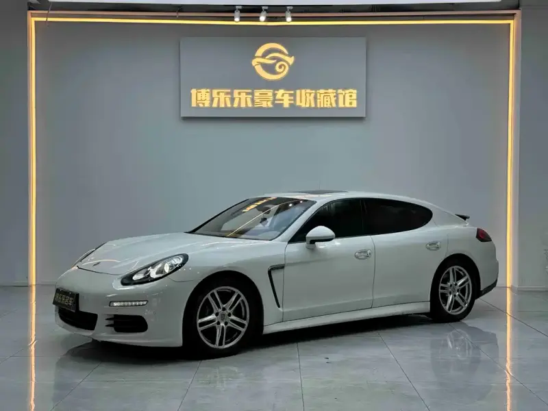 Porsche Panamera, 2013