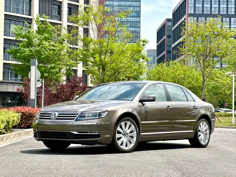 Volkswagen Phaeton, 2012
