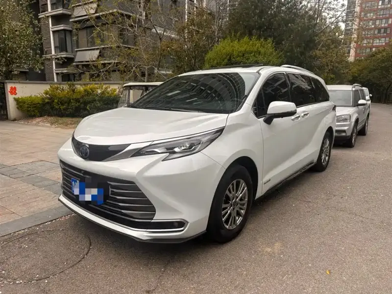 Toyota Sienna, 2022