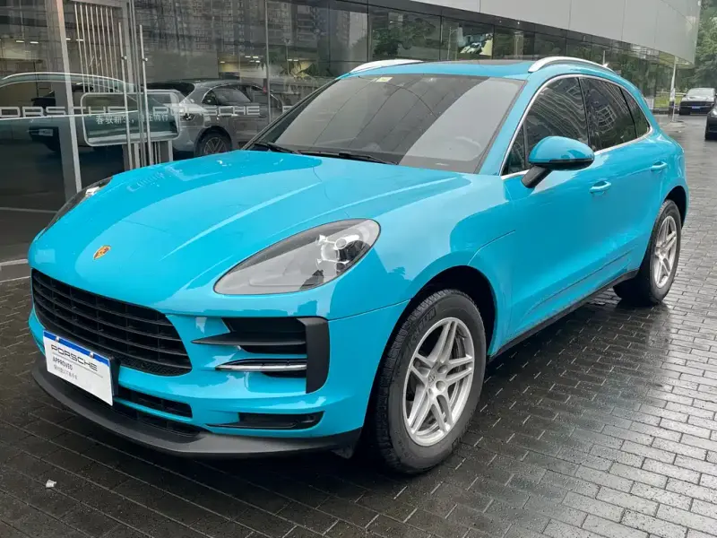 Porsche Macan, 2021