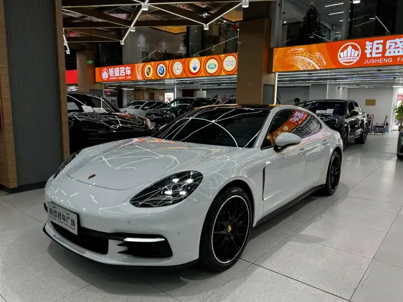 Porsche Panamera, 2017