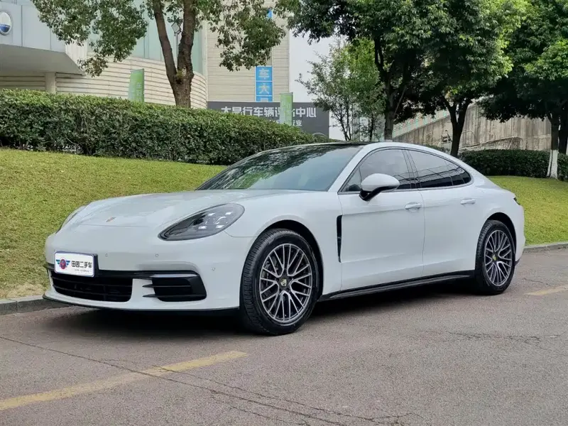 Porsche Panamera, 2018