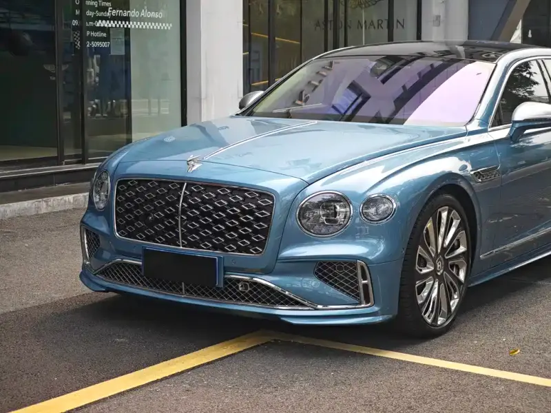 Bentley Flying Spur PHEV, 2025