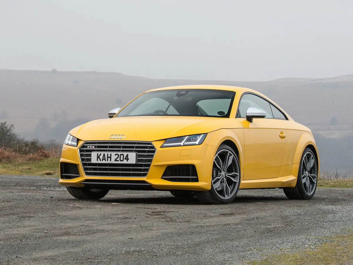 Audi TTS — фото модели