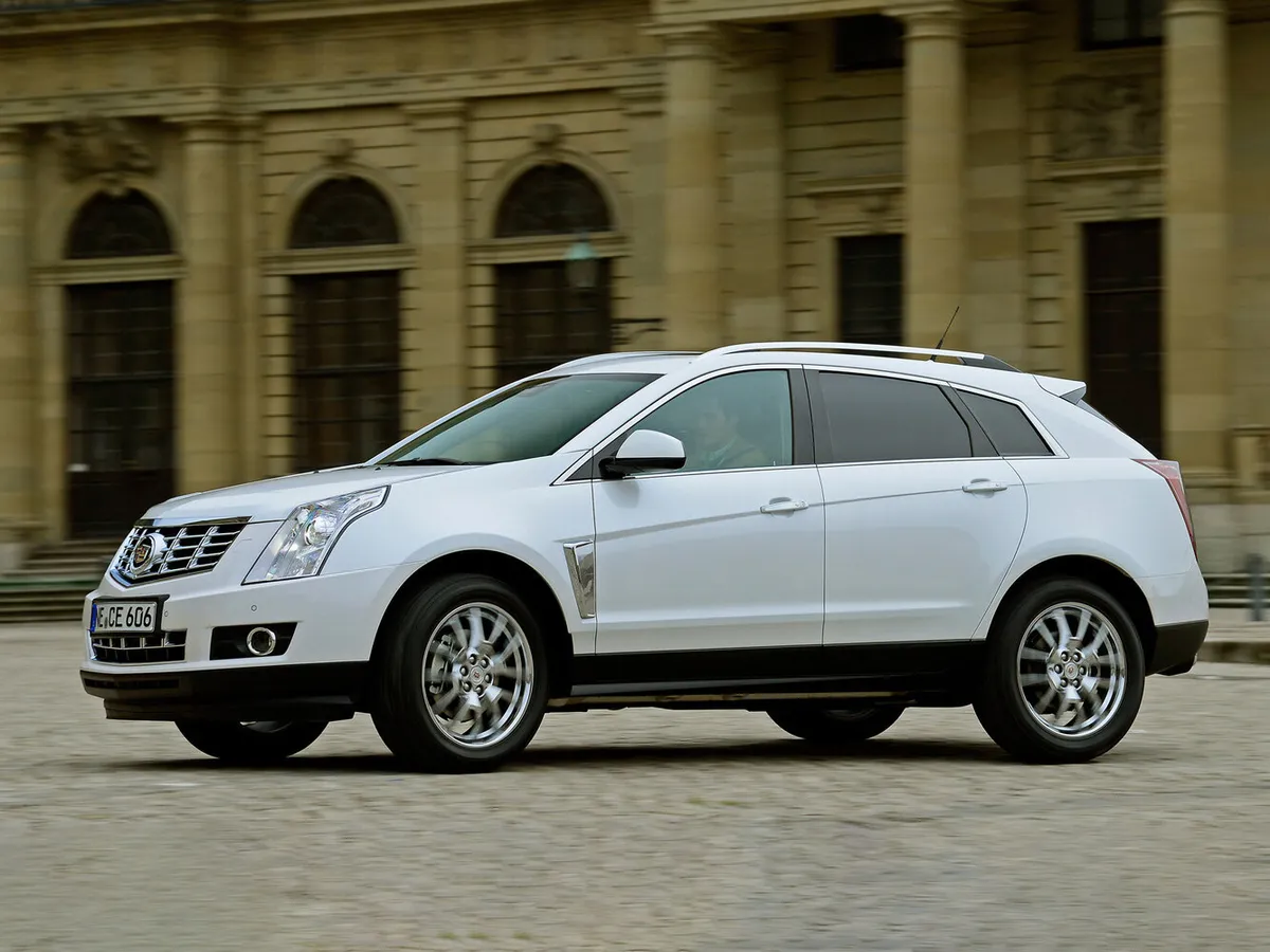 Cadillac SRX — фото модели