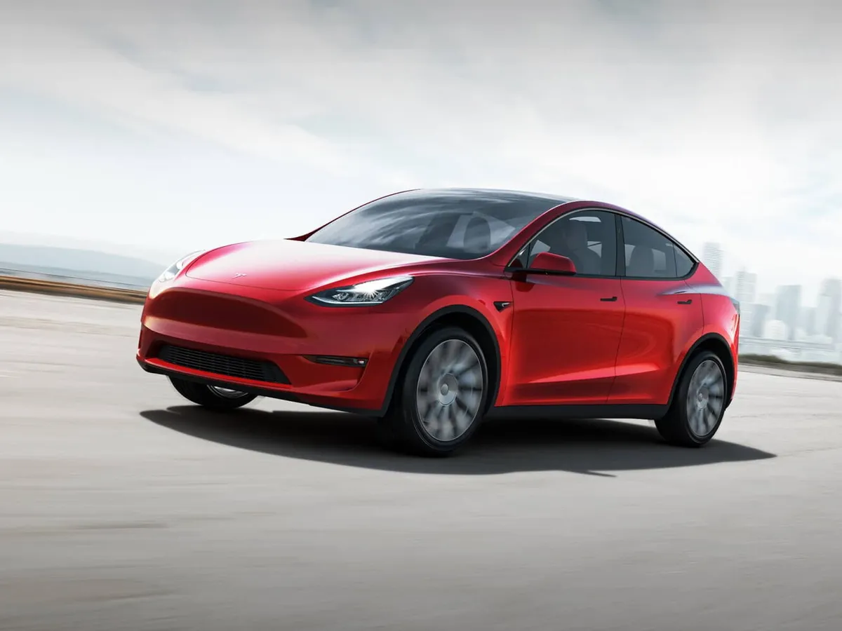 Tesla — фото модели